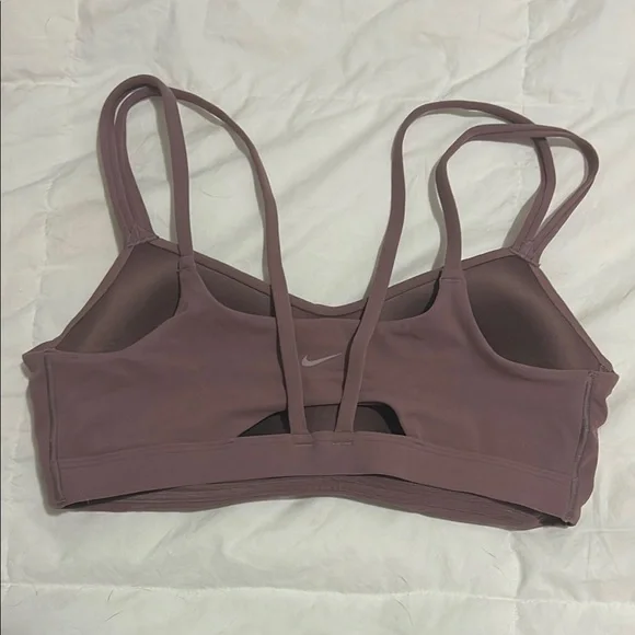 Nike Women's Mauve Sports Bra - Picture 1 of 1
